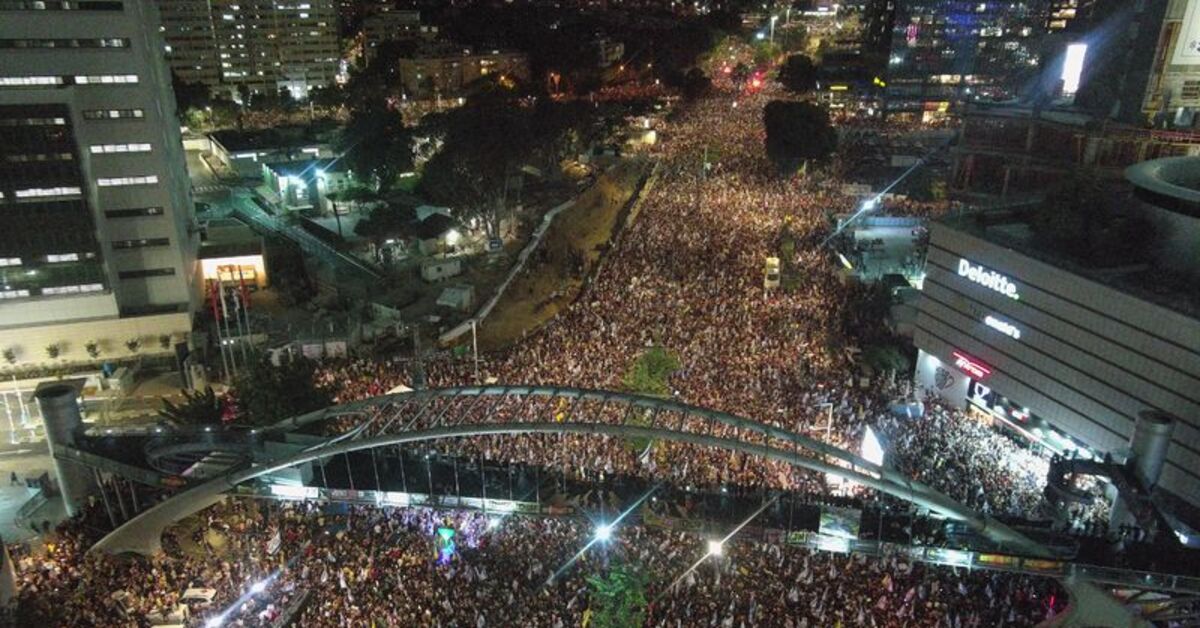 500 bini aşkın kişi katıldı!  Gazze’de ateşkes anlaşması imzalamayan Netanyahu hükümeti protesto edildi