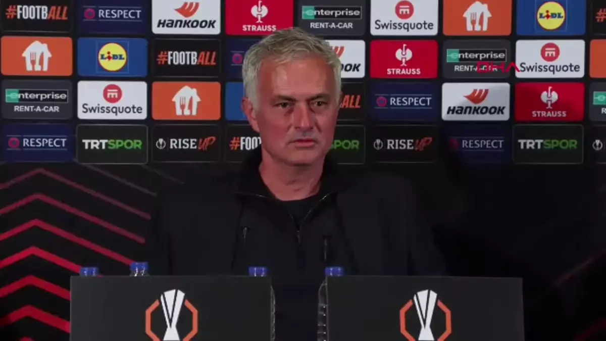 Mourinho: ‘Fenerbahçe’den ayrıldım, 1 puan mutluluğu yaşanır.’