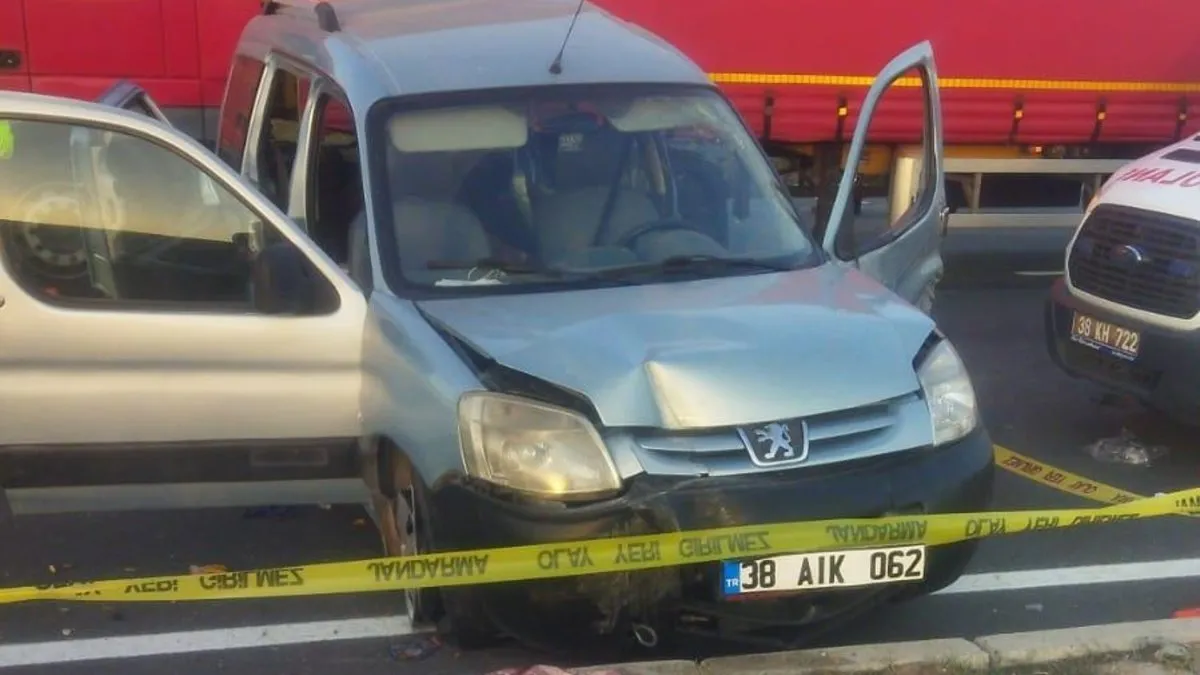 Ölüme otostop! 2 ölü 4 yaralı