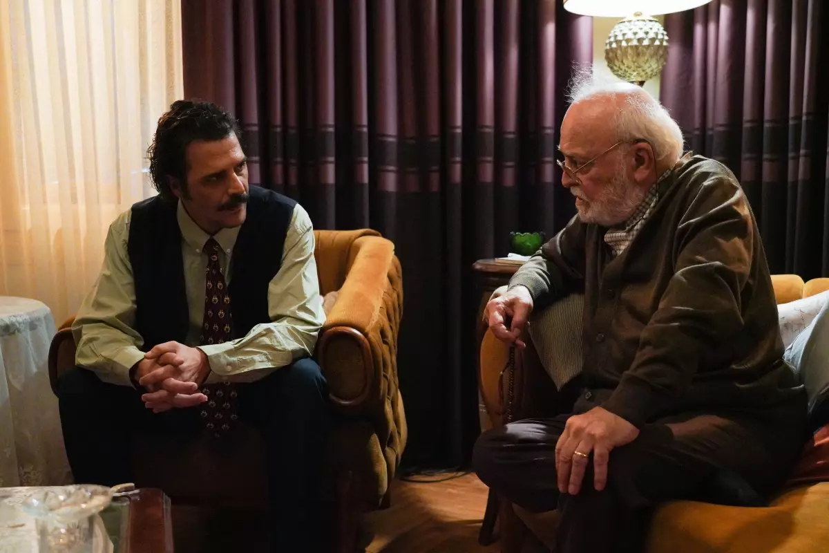 Mehmet Günsür’ün Yeni Rolü: ‘Annem Ankara’da Hasan Karakteri