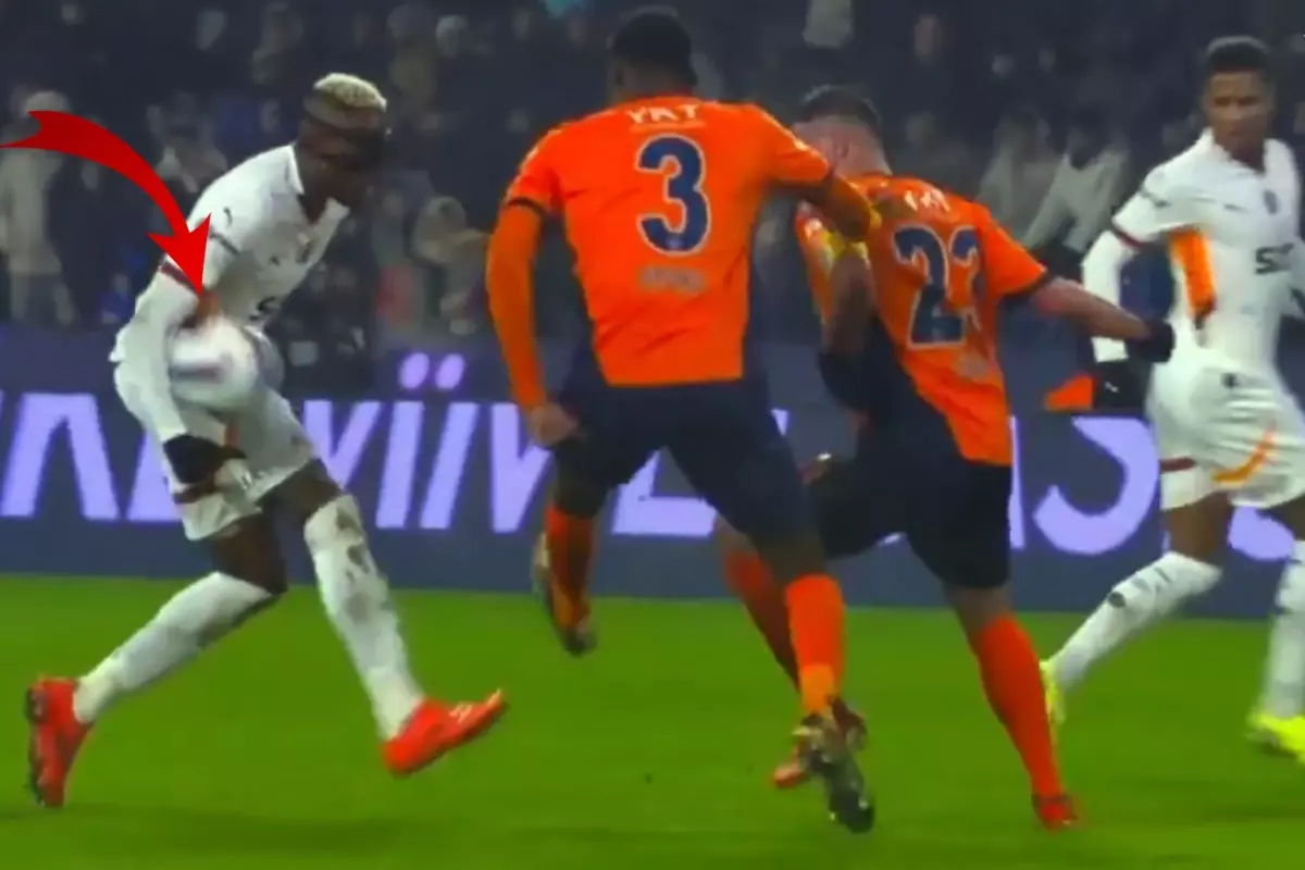 Gol iptal mi değil mi? Ünlü yorumcular Osimhen’in pozisyonunda tereddüt etmeden görüş belirtti